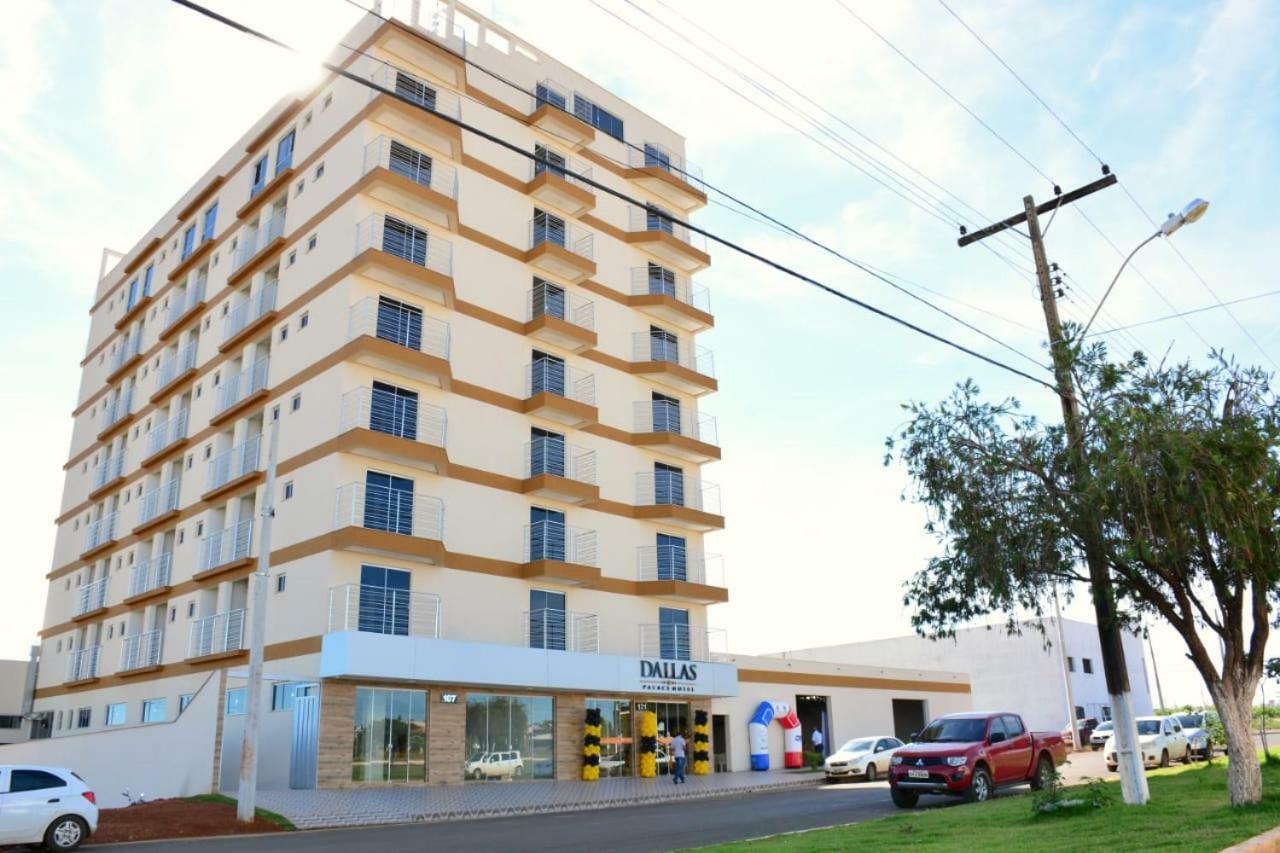 Dallas Palace Hotel Rio Paranaiba エクステリア 写真